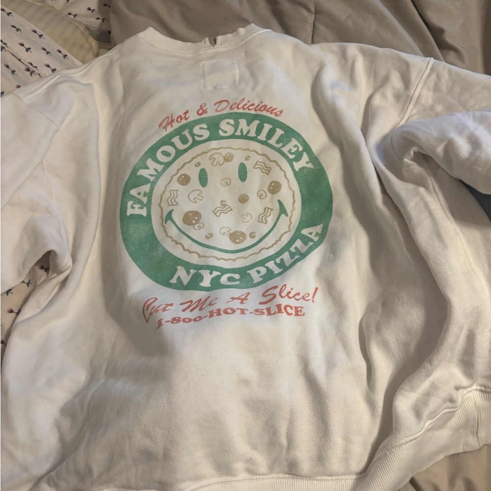 White Graphic Sweatshirt with Pizza Design